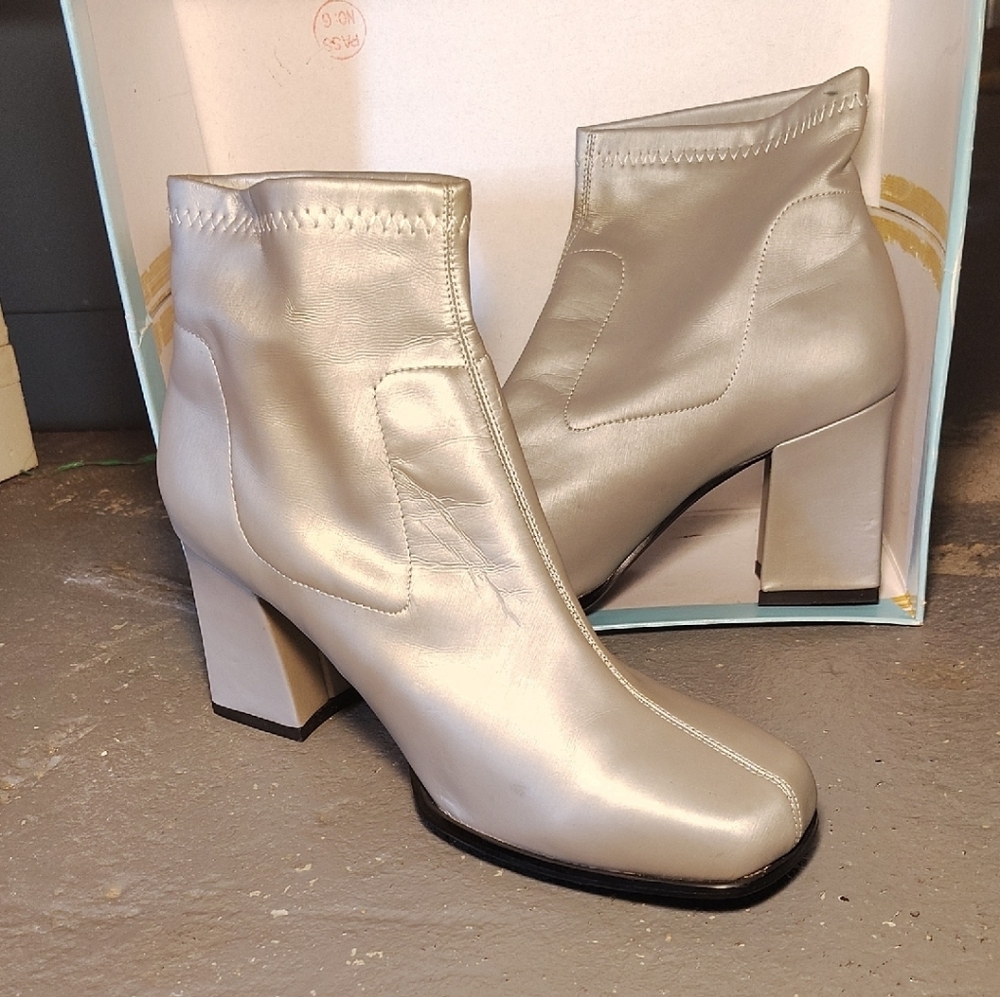 Elegant Silver Ankle Boots